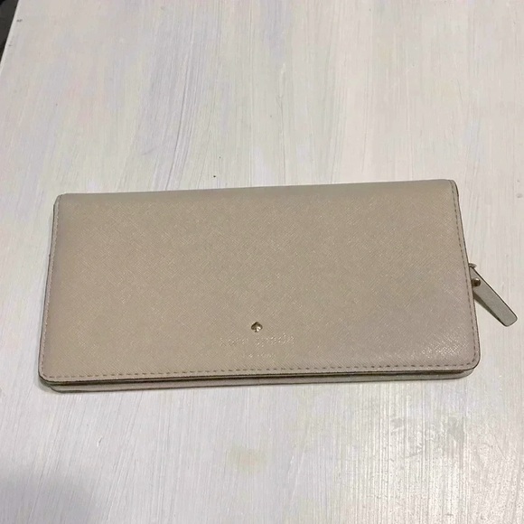 Beige Kate spade beige double snap wallet clutch - Picture 1 of 17